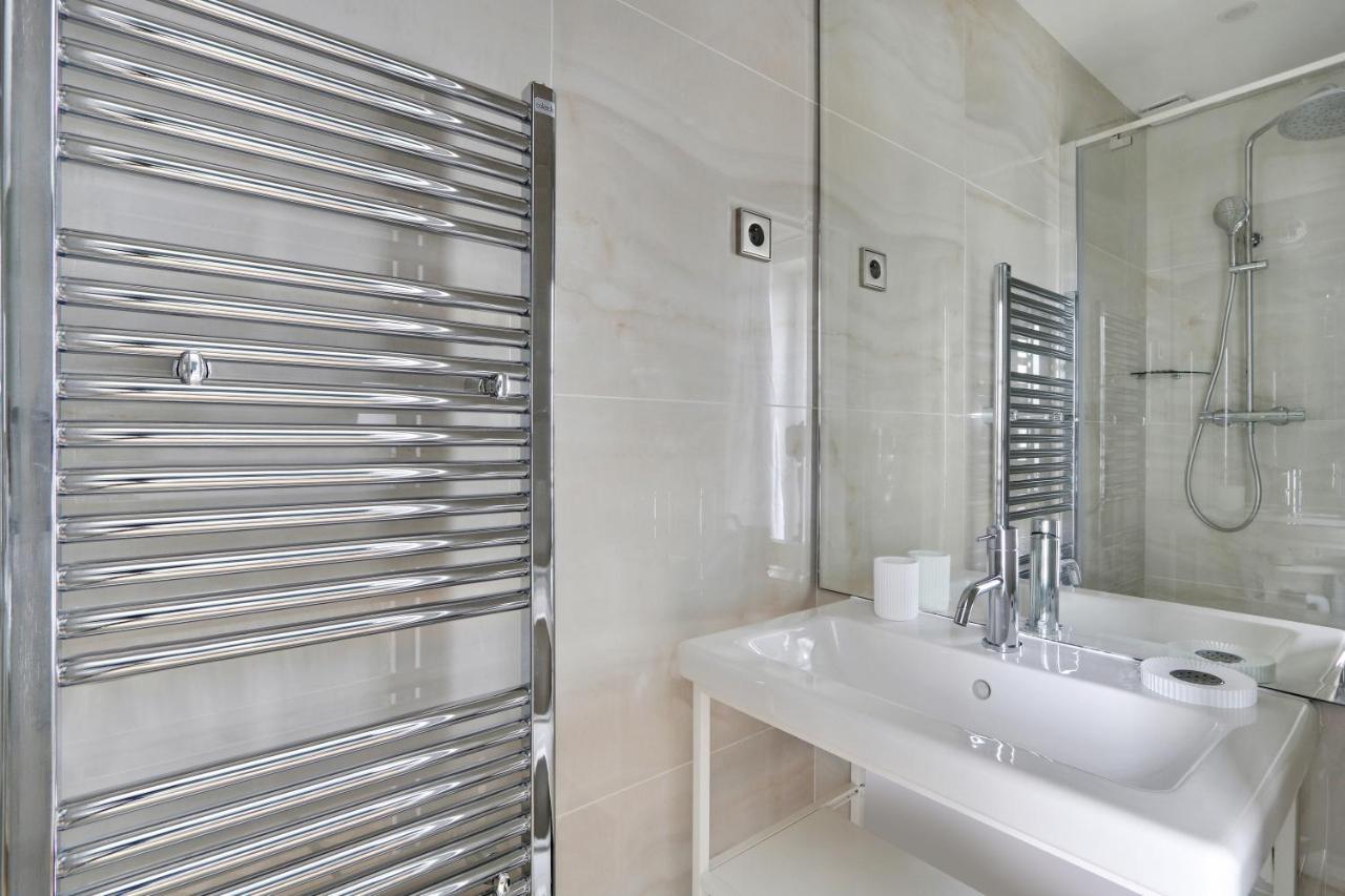 Pick A Flat's In Montmartre - Rue Lepic Appartement Parijs